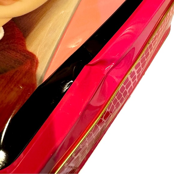 VTG 2000 BARBIE COLLECTOR SUITCASE TIN 13”x9”x4” OVERNIGHT DOLL STORAGE CASE KEN - Picture 5 of 7